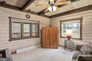 412 Hideaway Ln, Berkeley Springs, WV 25411 - Photo 5