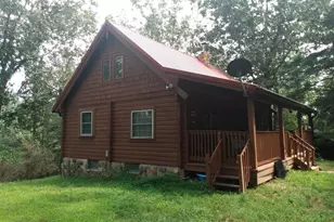 412 Hideaway Ln, Berkeley Springs, WV 25411 - Photo 3