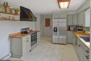 2754 Luther Michael Rd, Berkeley Springs, WV 25411 - Photo 5