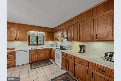 35 Warblers Way, Berkeley Springs, WV 25411 - Photo 15