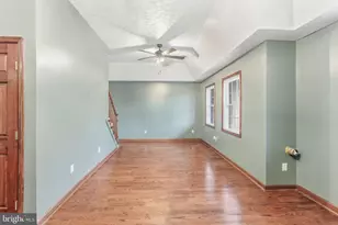 373 Whissen Ln, Berkeley Springs, WV 25411 - Photo 11
