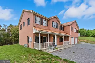 373 Whissen Ln, Berkeley Springs, WV 25411 - Photo 5