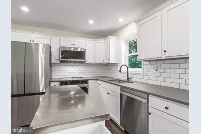 957 Longview Drive, Berkeley Springs, WV 25411 - Photo 7