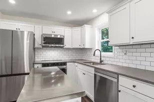 957 Longview Dr, Berkeley Springs, WV 25411 - Photo 7