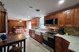 951 Johnsons Mill Rd, Berkeley Springs, WV 25411 - Photo 3