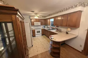 384 Fairview Dr, Berkeley Springs, WV 25411 - Photo 19