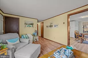 35 Sleepy View Ln, Berkeley Springs, WV 25411 - Photo 11