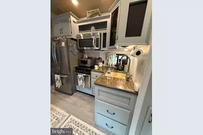 1327 Golliday Lane, Great Cacapon, WV 25422 - Photo 11