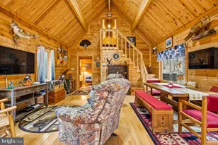 333 Rouse Mountain Rd, Great Cacapon, WV 25422 - Photo 7