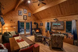 333 Rouse Mountain Rd, Great Cacapon, WV 25422 - Photo 11