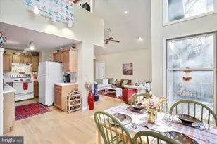 1220 Ceda Run Ln, Great Cacapon, WV 25422 - Photo 7