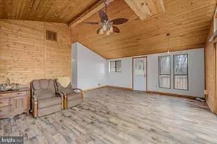 384 Trapper Ridge Ln, Hedgesville, WV 25427 - Photo 7