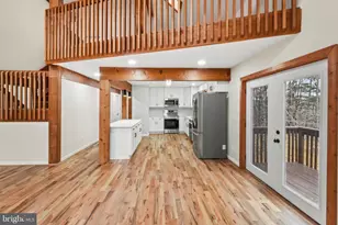 343 Beaverdam Woods Dr, Berkeley Springs, WV 25411 - Photo 5