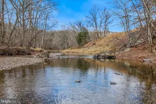 1636 Eckerd Ln, Berkeley Springs, WV 25411 - Photo 5
