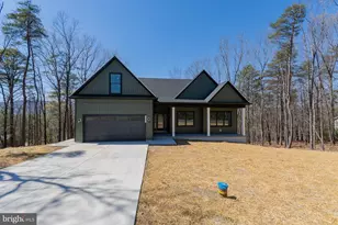 4352 Timber Ridge Rd, Berkeley Springs, WV 25411 - Photo 3