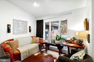 77 Blackwood St, Berkeley Springs, WV 25411 - Photo 9