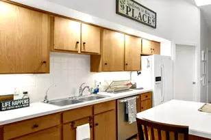 77 Blackwood St, Berkeley Springs, WV 25411 - Photo 11