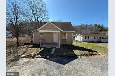 558 Martinsburg Road, Berkeley Springs, WV 25411 - Photo 1