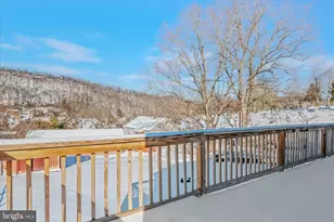 310 Greenway Dr, Berkeley Springs, WV 25411 - Photo 27