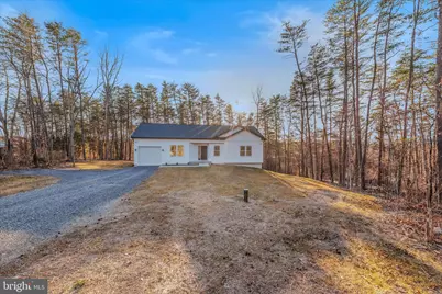 232 Oak Hill Road, Berkeley Springs, WV 25411 - Photo 3