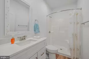 523 Oak Hill Rd, Berkeley Springs, WV 25411 - Photo 17