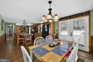 66 Fern Pl Ln, Berkeley Springs, WV 25411 - Photo 3