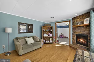 66 Fern Pl Ln, Berkeley Springs, WV 25411 - Photo 15