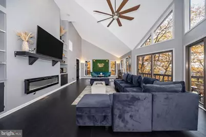 579 Bobcat Drive, Berkeley Springs, WV 25411 - Photo 3