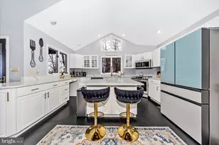 579 Bobcat Dr, Berkeley Springs, WV 25411 - Photo 15