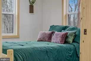 830 Wisteria Ln, Berkeley Springs, WV 25411 - Photo 11