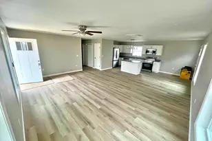 233 Young Ln, Berkeley Springs, WV 25411 - Photo 5