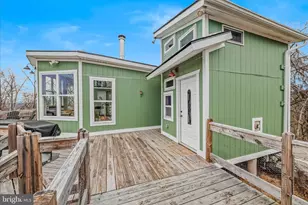 288 Blumb Ln, Great Cacapon, WV 25422 - Photo 21