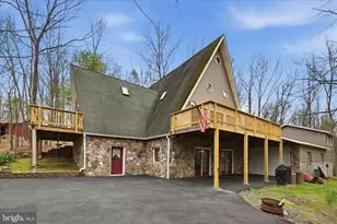 154 Spook Hollow Rd, Berkeley Springs, WV 25411 - Photo 3