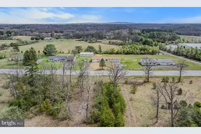 11195 Valley Road, Berkeley Springs, WV 25411 - Photo 9