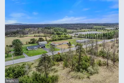 11223 Valley Road, Berkeley Springs, WV 25411 - Photo 9