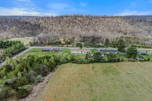 11223 Valley Rd, Berkeley Springs, WV 25411 - Photo 11