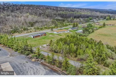 11249 Valley Road, Berkeley Springs, WV 25411 - Photo 15