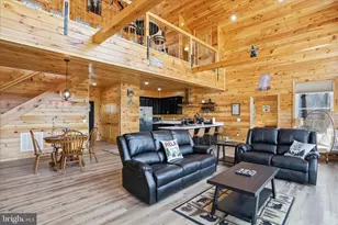 432 Lost Point Ln, Berkeley Springs, WV 25411 - Photo 13