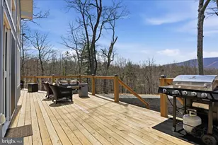 432 Lost Point Ln, Berkeley Springs, WV 25411 - Photo 27