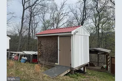 1821 Bears Lope Lane, Great Cacapon, WV 25422 - Photo 11