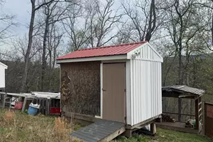 1821 Bears Lope Ln, Great Cacapon, WV 25422 - Photo 11