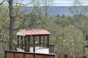 1821 Bears Lope Ln, Great Cacapon, WV 25422 - Photo 9