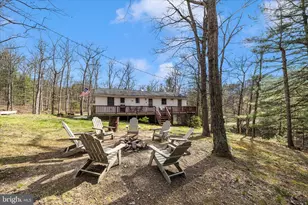 371 Oak Hill Rd, Berkeley Springs, WV 25411 - Photo 3