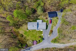 211 Crestview Ln, Berkeley Springs, WV 25411 - Photo 49