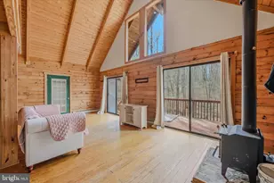 264 Clear Spring Ln, Berkeley Springs, WV 25411 - Photo 7