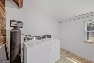 264 Clear Spring Ln, Berkeley Springs, WV 25411 - Photo 17