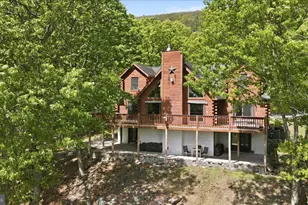 1052 Parkside Dr, Berkeley Springs, WV 25411 - Photo 3