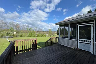 1660 Highland Ridge Rd, Berkeley Springs, WV 25411 - Photo 5