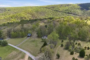 319 Gokey Ln, Great Cacapon, WV 25422 - Photo 25