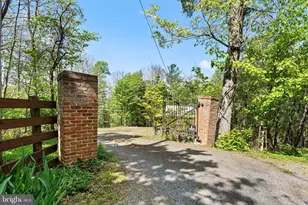 21 Thornwood Dr, Berkeley Springs, WV 25411 - Photo 29